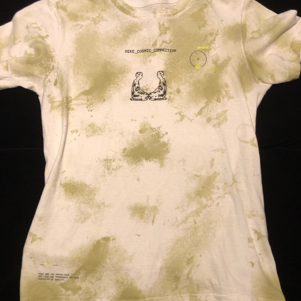 Nike White and Green Short Sleeve Tee